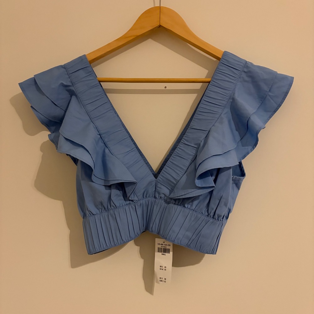Abercrombie & Fitch Blue Ruffle V-Neck Smocked Crop Top 140-408-1423-220 Small